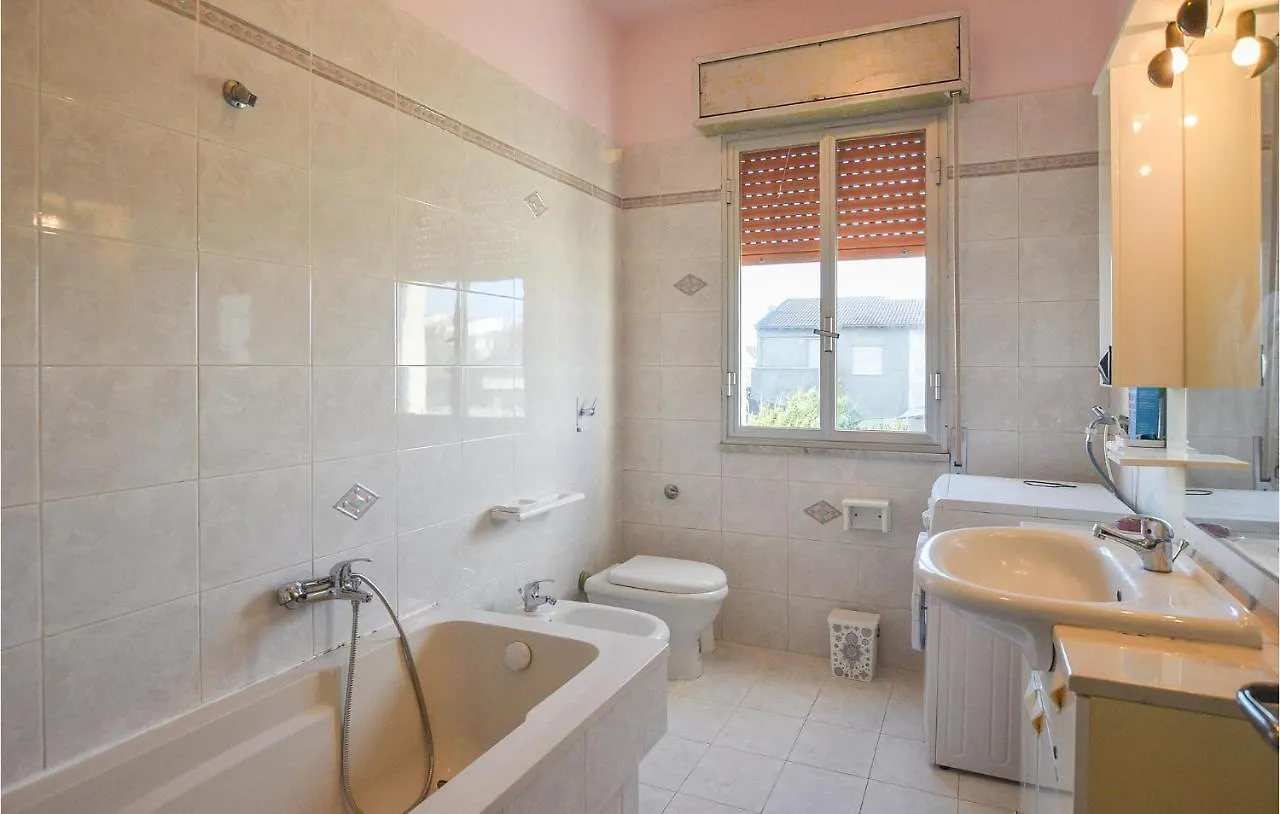 Nice Apartment In Scoglitti With Wifi